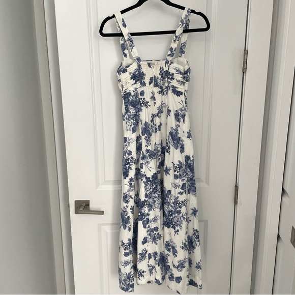Abercrombie & Fitch Emerson Fit & Flare Midi Dress.   11 - Picture 9 of 11
